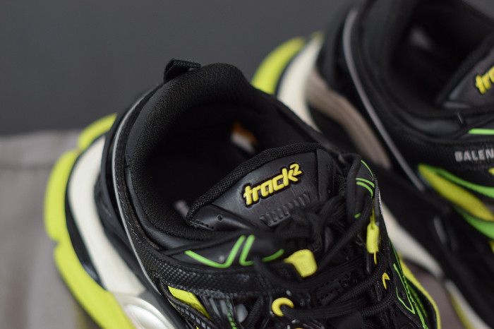BLCG Track 2 570391 W2GN3 1022 - CCSHOES