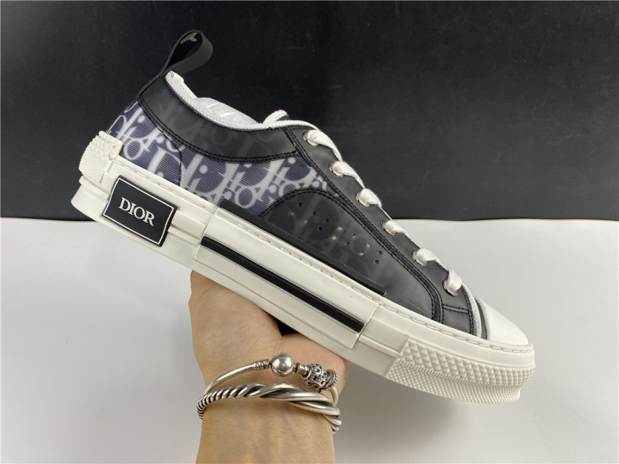 DR B23 Low Top Oblique Sneaker Black & White - CCSHOES