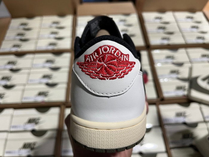 Travis Scott x Air Jordan Air Jordan 1 Retro Low OG Olive DZ4137-106 - CCSHOES