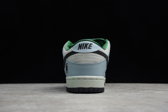 Nike Dunk SB Low Maple Leaf Central Park 313170-021 - CCSHOES