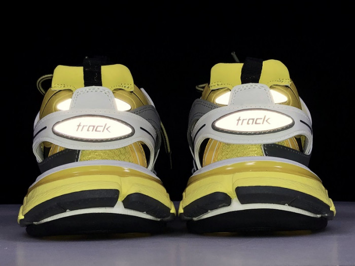 BLCG Track Yellow 542023 W1GB1 7184 - CCSHOES