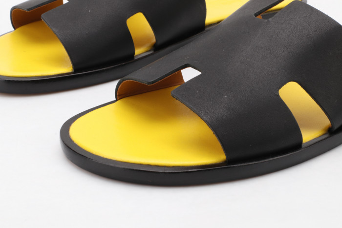 Herme Slippers - CCSHOES