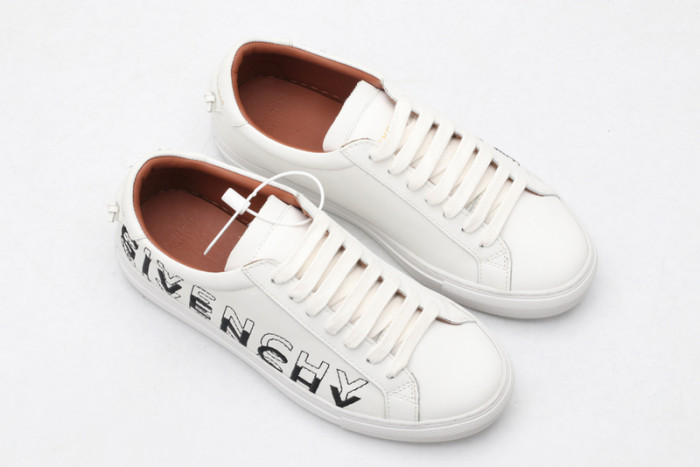 Givench LOW-TOP SNEAKER - CCSHOES