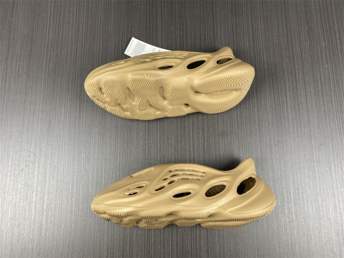 Adidas Yeezy Foam RNNR Ochre GW3354 - CCSHOES