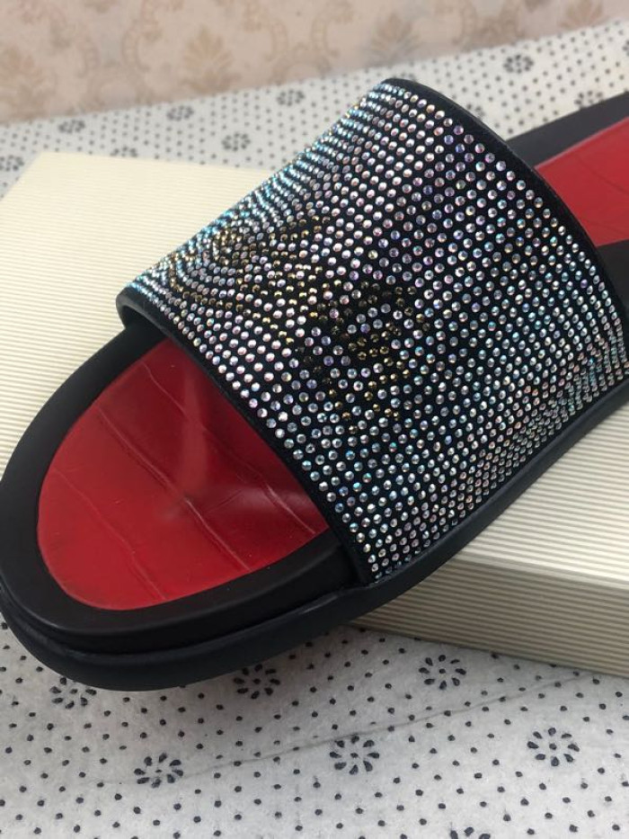 CHRISTIAN LOUBOUTIN SLIPPERS - CCSHOES
