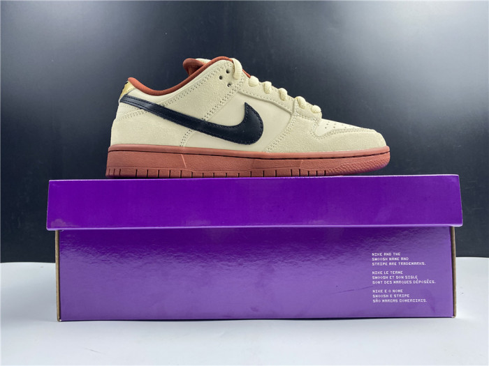 Nike SB Dunk Low Pro Hennessy BQ6817-100 - CCSHOES
