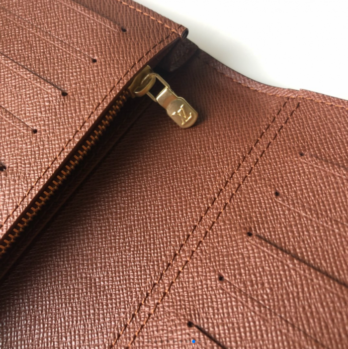 LOUI VUITTO WALLET M66540 19*9 - CCSHOES