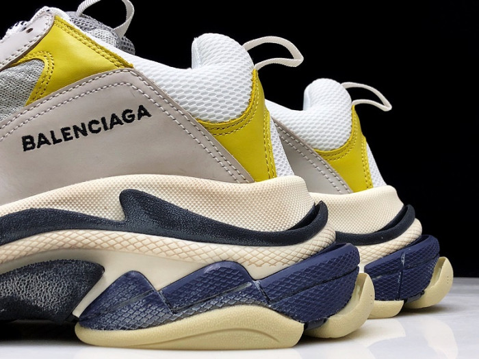 BLCG Triple S DSM 483513-W06F1-9080 - CCSHOES