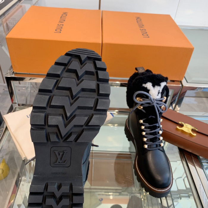 LOUS VUITON BOOTS - CCSHOES