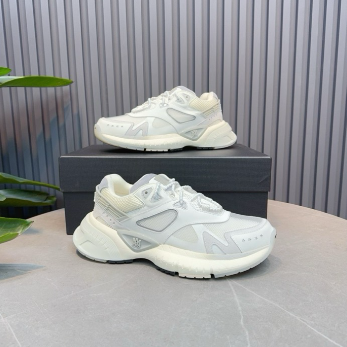 AR1M1 Low-Top Sneaker - CCSHOES