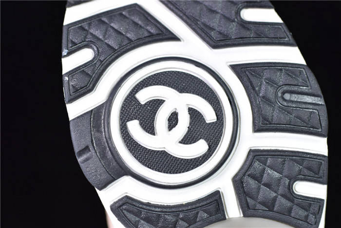CHNE1 Leather Low Top Sneakers - CCSHOES