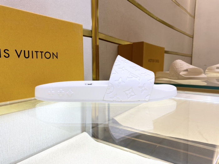 Loui Vuitto SLIPPERS - CCSHOES