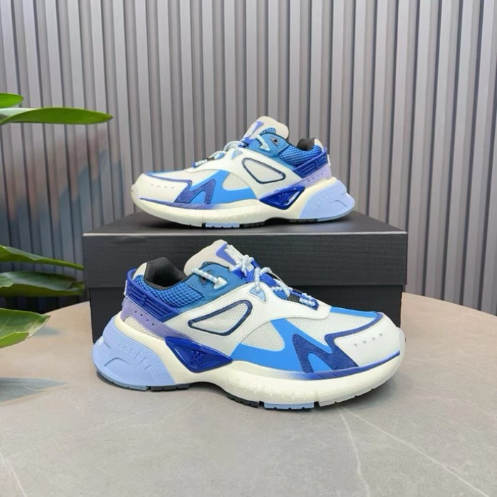 AR1M1 Low-Top Sneaker - CCSHOES