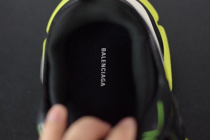 BLCG Track 2 570391 W2GN3 1022 - CCSHOES