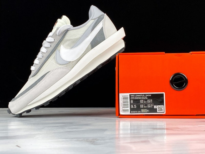 Sacai x Nike LDV Waffle Grey White BV0073-100 - CCSHOES