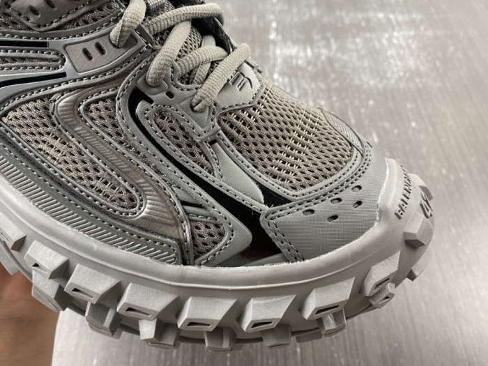 BLCG DEFENDER SNEAKER 685613-W2RA6 3000 - CCSHOES