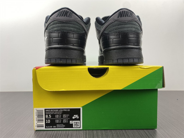 Familia x Nike SB Dunk Low “First Avenue” DJ1159-001 - CCSHOES