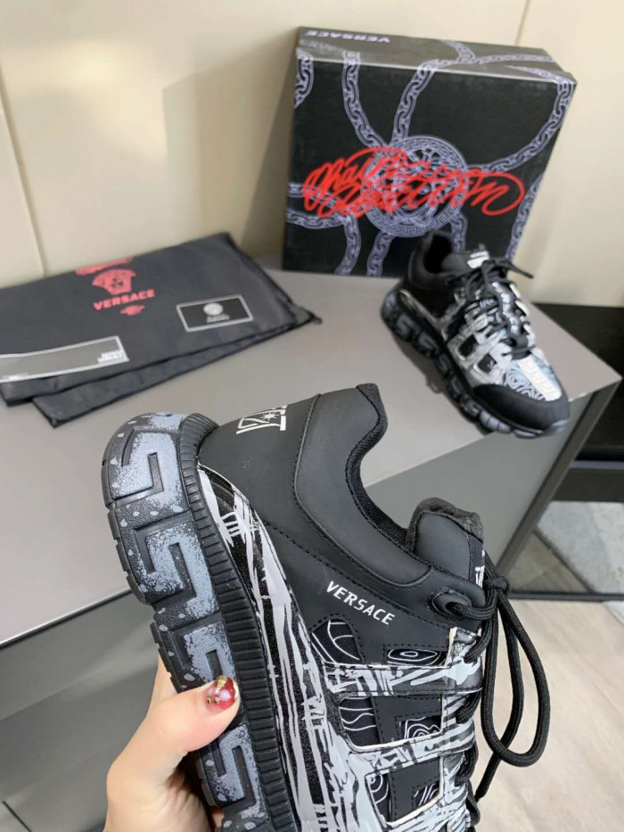 Versac CHAIN REACTION SNEAKERS - CCSHOES
