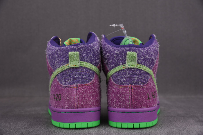 Nike SB Dunk High Reverse Skunk 420 CW9971-500 - CCSHOES
