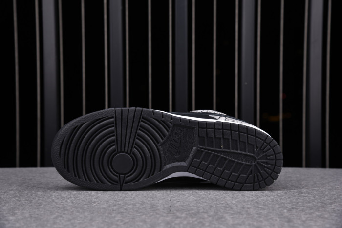 Nike Dunk SB Low Black Cement (2002) 304292-131 - CCSHOES