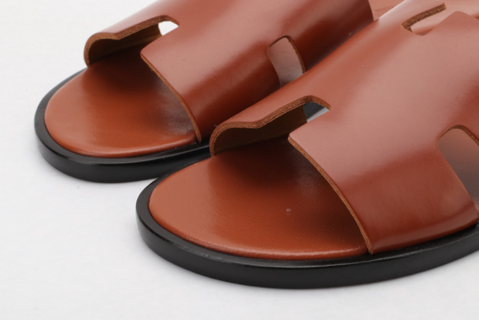 Herme Slippers - CCSHOES