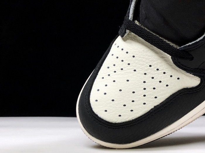 Air Jordan 1 Retro High OG 'A Star Is Born' - 555088 015 - CCSHOES