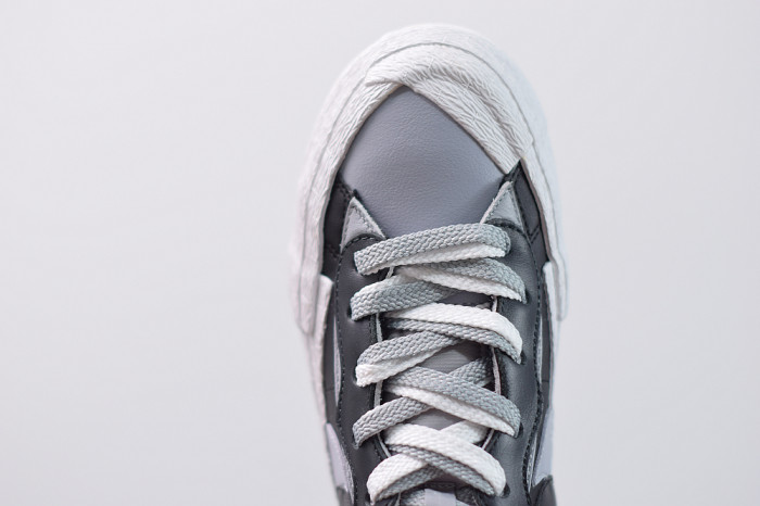 SACAI X NIKE BLAZER MID BLACK GREY BV0072-002 - CCSHOES