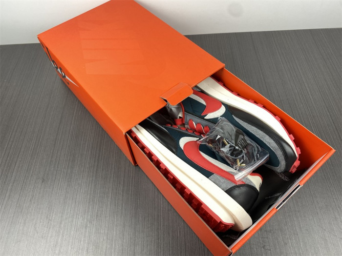 sacai x Undercover x LDWaffle 'Midnight Spruce University Red' DJ4877-300 - CCSHOES