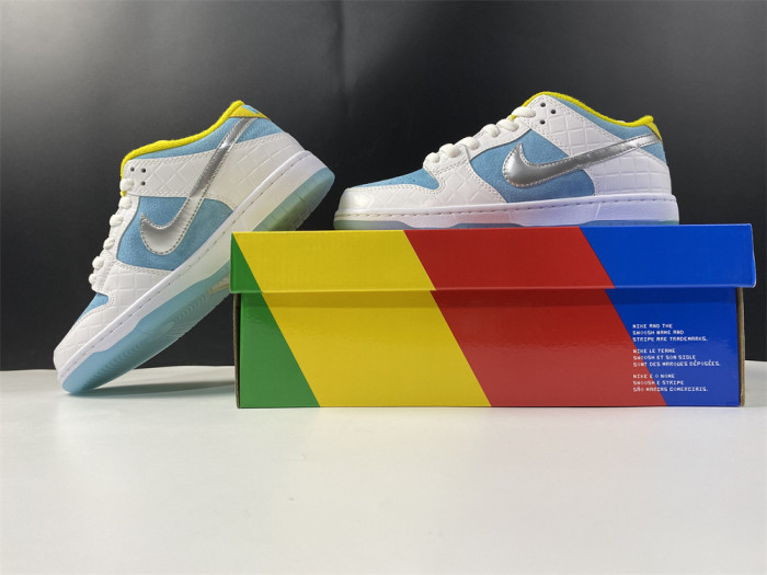 FTC x Nike SB Dunk Low DH7687-400 - CCSHOES