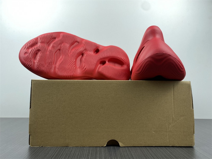 Adidas Yeezy Foam Red CW3355 - CCSHOES