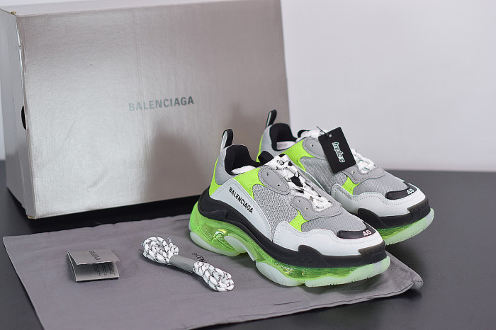 BLCG SNEAKER TRIPLE.S.GOMMA GREY WHITE GREEN 541624 W2FR1 8297 - CCSHOES