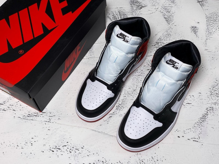 Air Jordan 1 Retro High “Satin Black Toe” CD0461-016 - CCSHOES