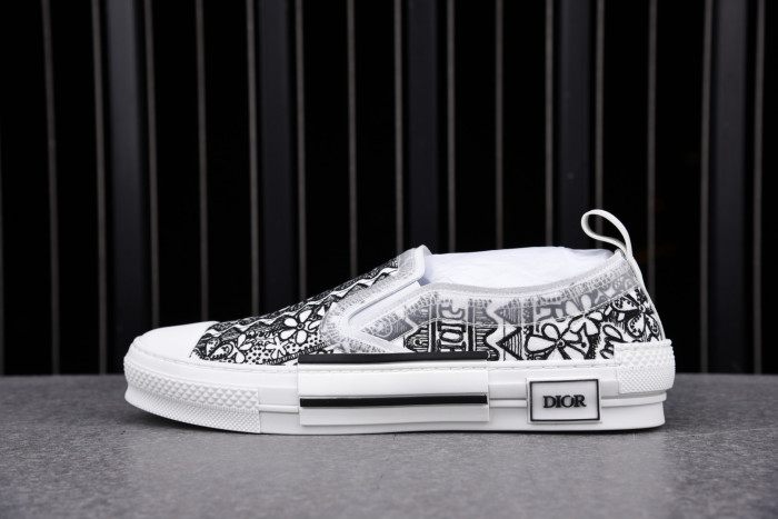 DR Homme Kaws Sneaker - CCSHOES