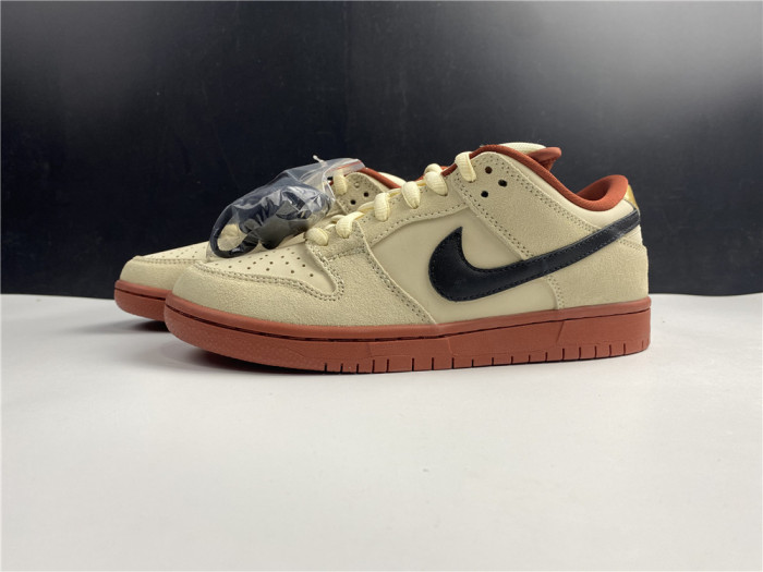 Nike SB Dunk Low Pro Hennessy BQ6817-100 - CCSHOES