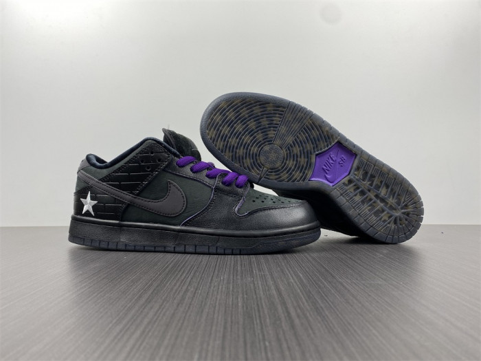 Familia x Nike SB Dunk Low “First Avenue” DJ1159-001 - CCSHOES