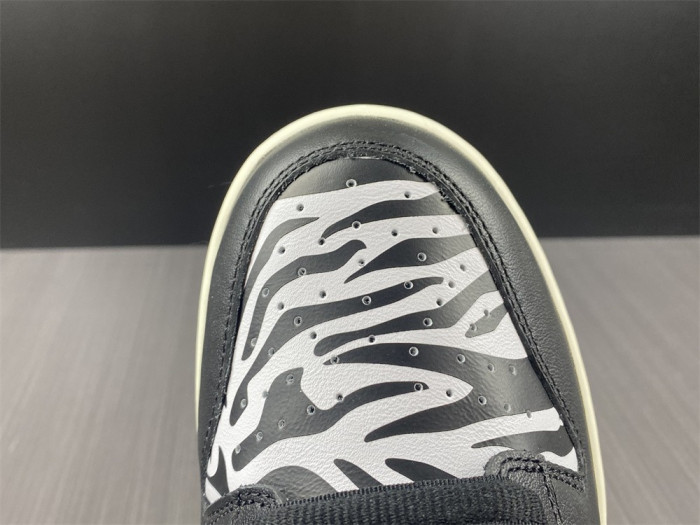 Quartersnacks x Dunk Low SB 'Little Debbie’s Zebra Cakes' DM3510-001 - CCSHOES