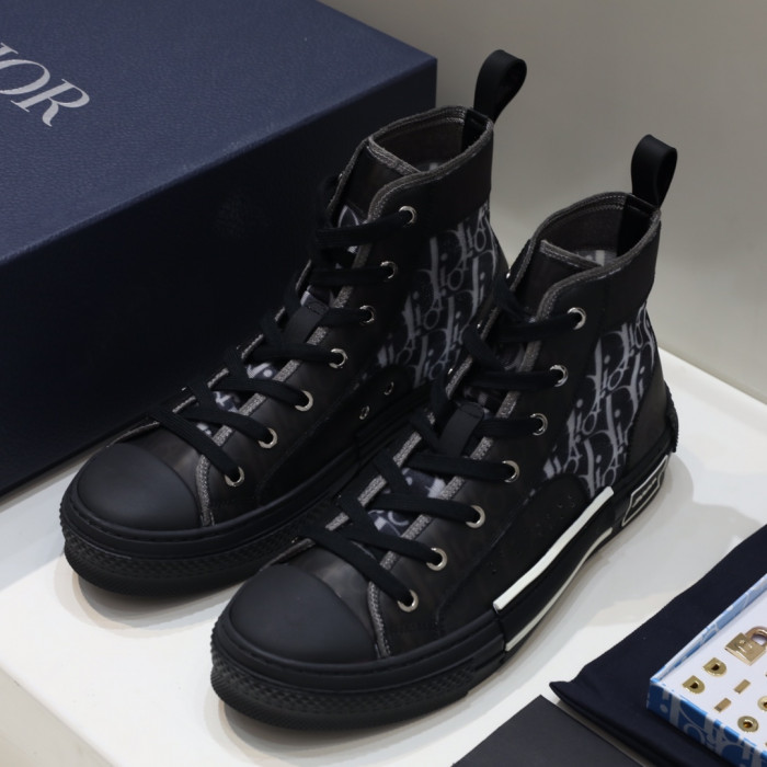 DR B23 Sneakers - CCSHOES
