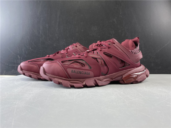 BLCG Track 3.0 542023 W2LA1 5504 - CCSHOES