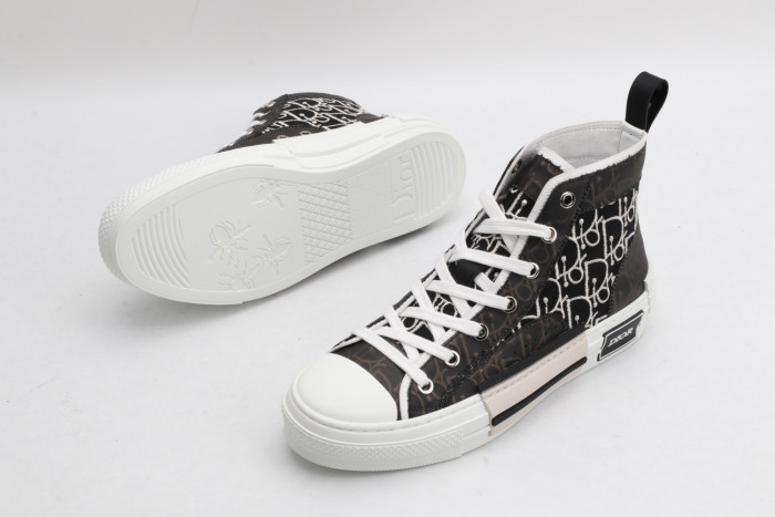 DR B23 Sneakers - CCSHOES
