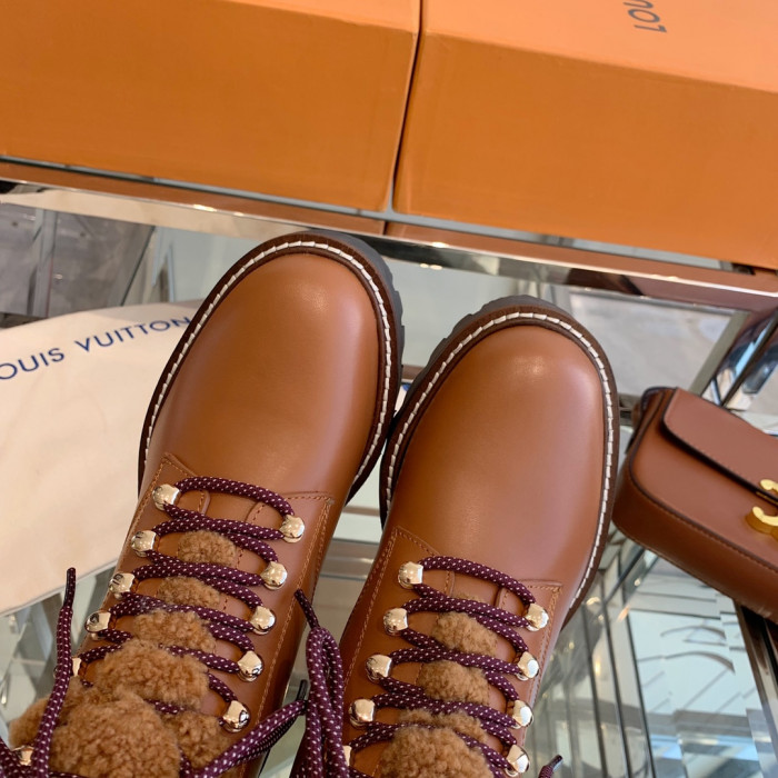 LOUS VUITON BOOTS - CCSHOES