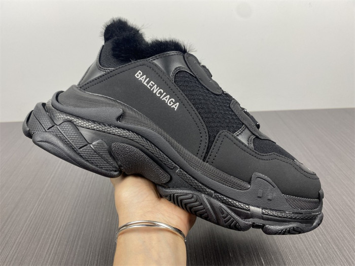 BLCG TRIPLE S SNEAKER 68563 W3CQ5 1000 - CCSHOES