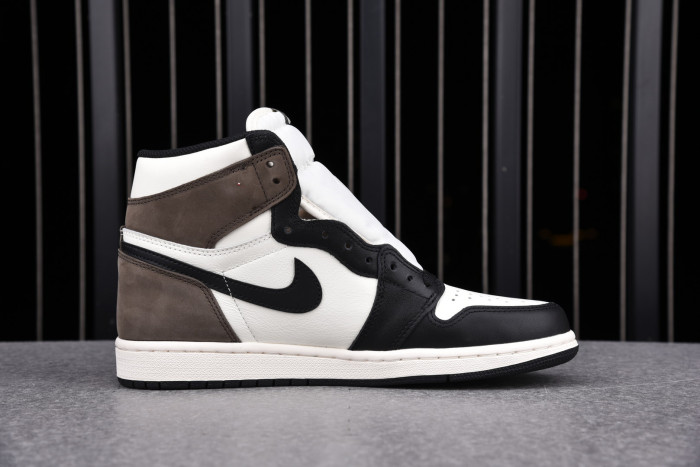 AIR JORDAN 1 RETRO HIGH DARK MOCHA 555088-105 - CCSHOES