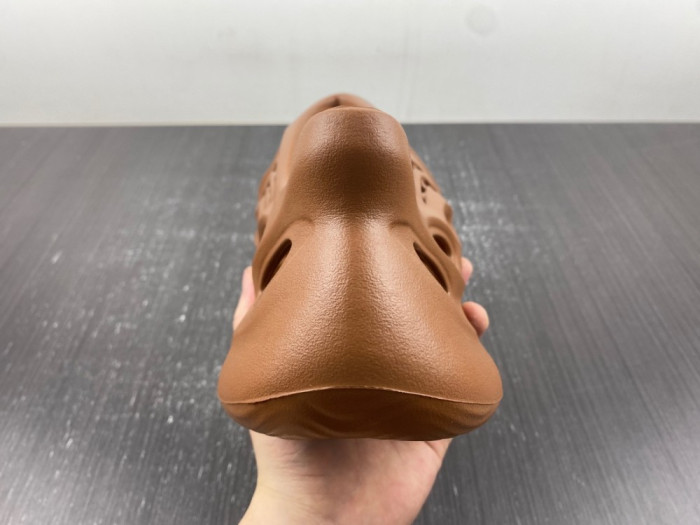 ADIDAS YEEZY FOAM RNNR “Flax” HP5335 - CCSHOES