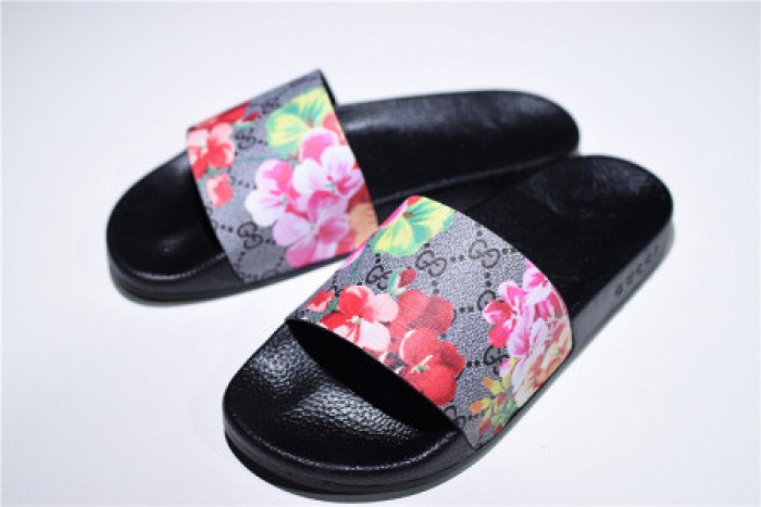 GUCC SLIPPERS - CCSHOES