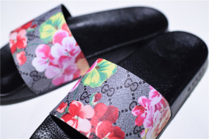 GUCC SLIPPERS - CCSHOES