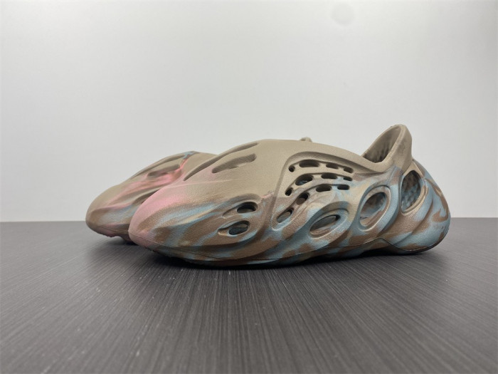Adidas Yeezy Foam Runner GY3969 - CCSHOES