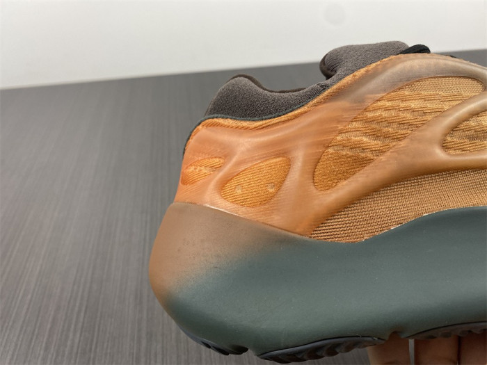 Adidas Yeezy Boost 700 V3 Copfade GY4109 - CCSHOES