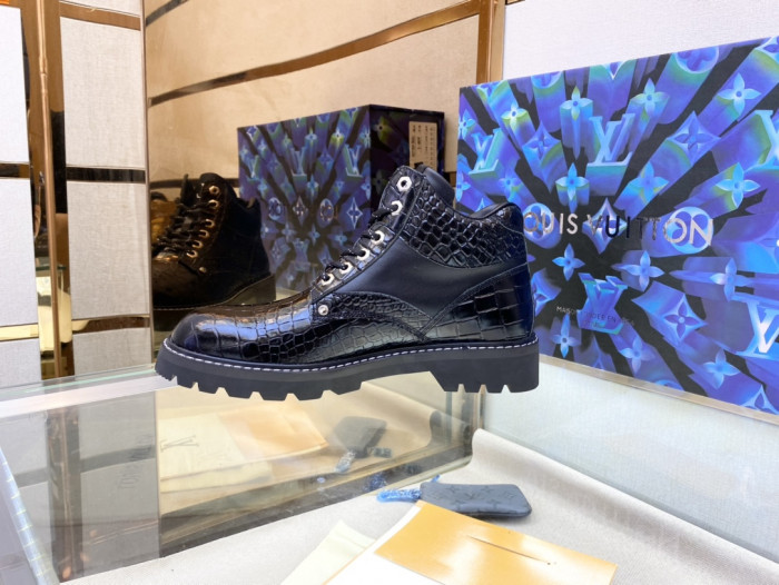 LOUS VUITON BOOTS - CCSHOES