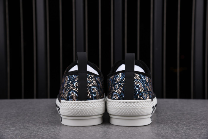 DR Homme Kaws - CCSHOES