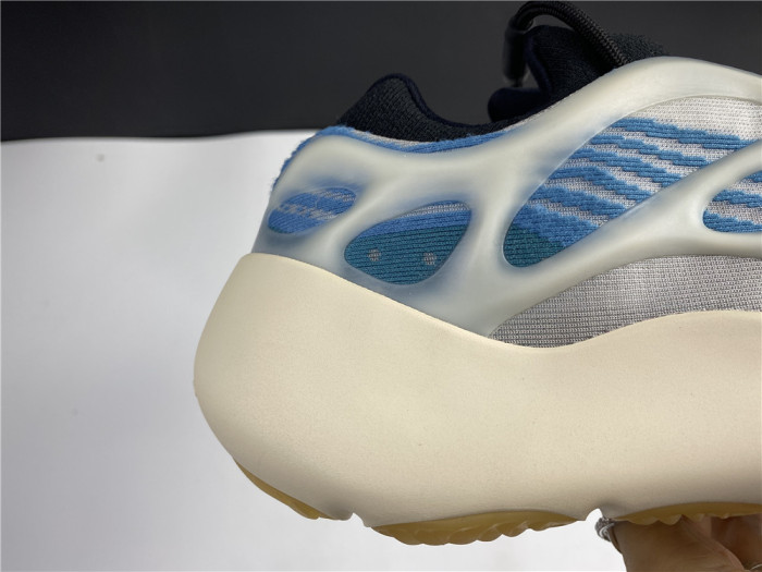 ADIDAS YEEZY 700 V3 GY0260 - CCSHOES